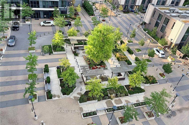 809 - 9 Valhalla Inn Road, Toronto, Ontario  M9B 0B2 - Photo 10 - W12645278