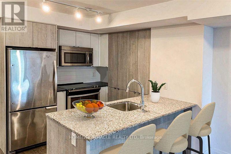 809 - 9 Valhalla Inn Road, Toronto, Ontario  M9B 0B2 - Photo 4 - W12645278