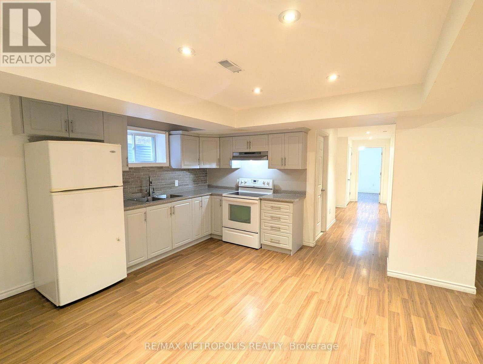 Bsmt - 40 Harper-Hill Drive, Ajax, Ontario  L1Z 0P6 - Photo 2 - E12492168