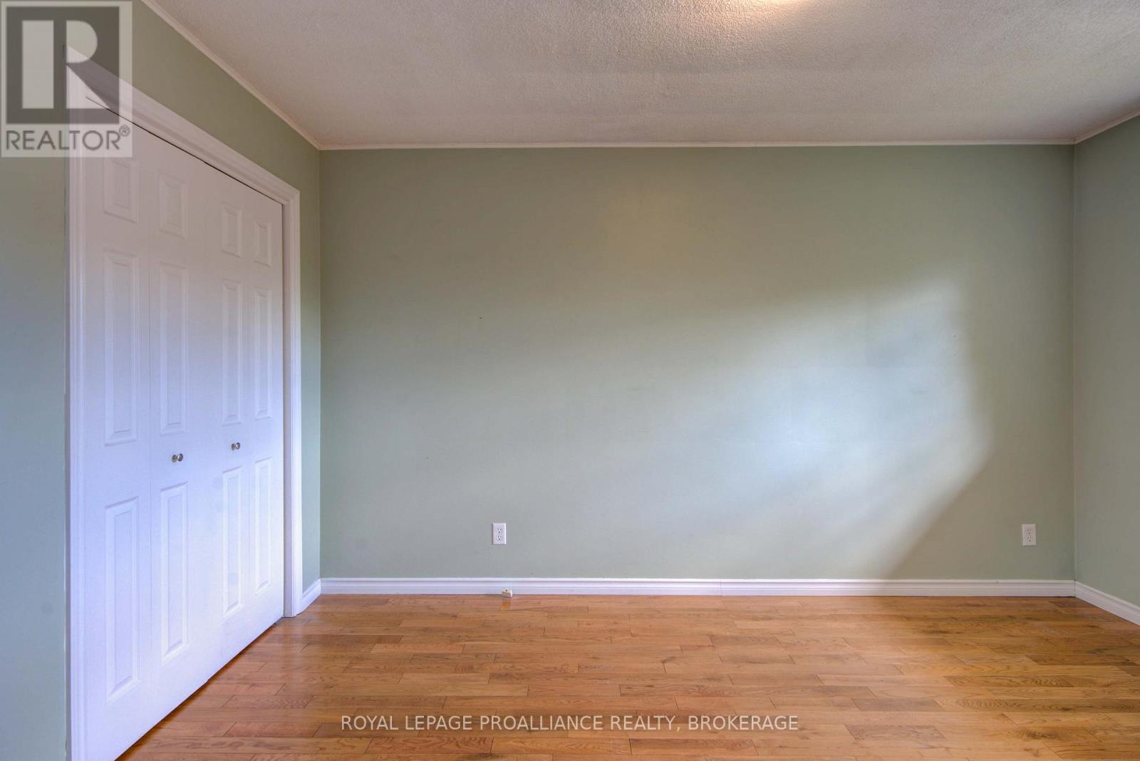 114 Drennan Street, Kingston, Ontario  K7K 2S5 - Photo 20 - X12486237