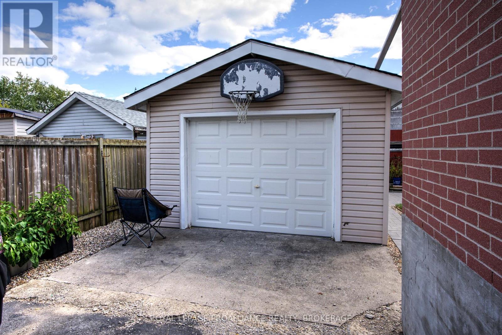 114 Drennan Street, Kingston, Ontario  K7K 2S5 - Photo 36 - X12486237