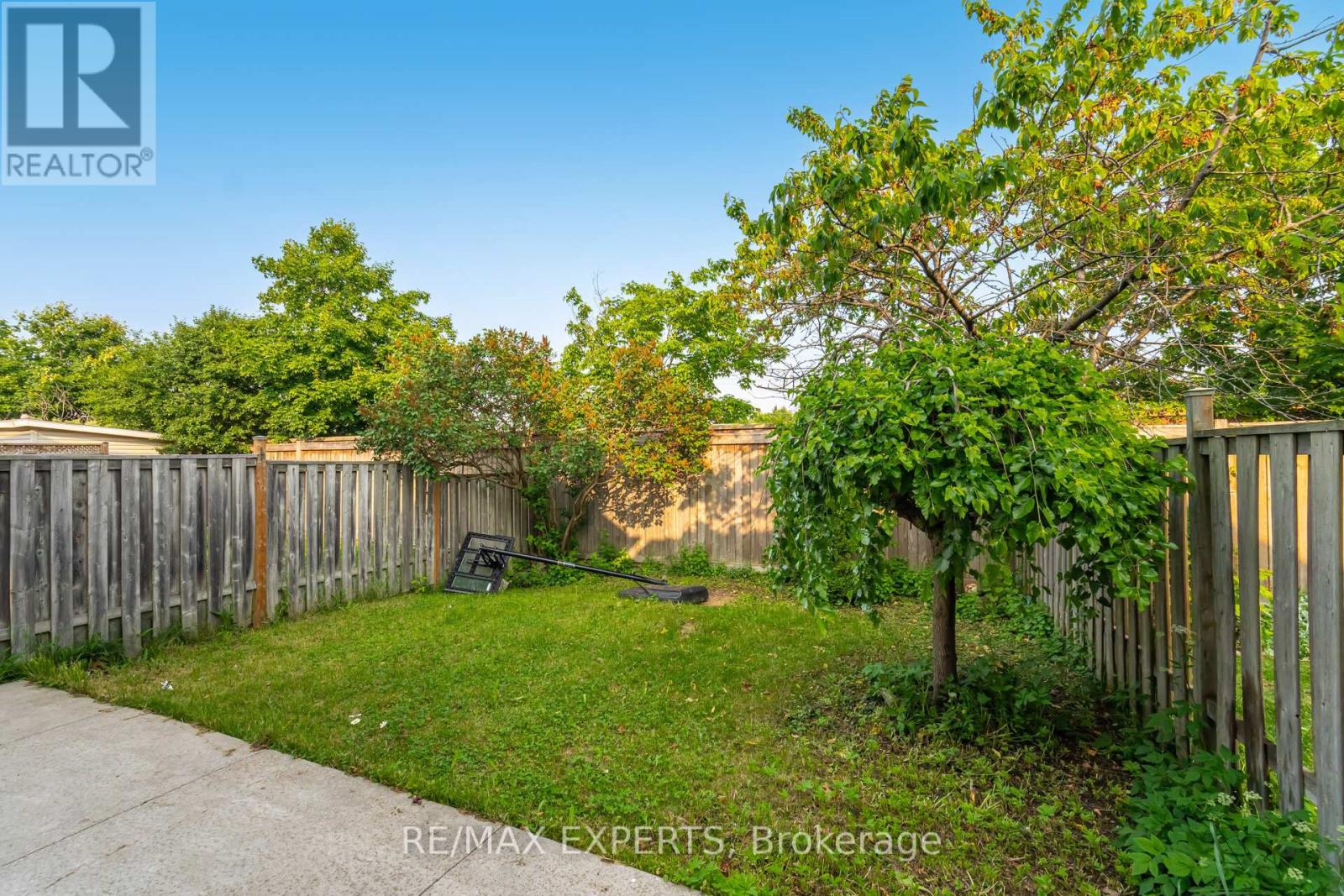 82 Twin Pines Crescent, Brampton, Ontario  L7A 1M8 - Photo 19 - W12645290