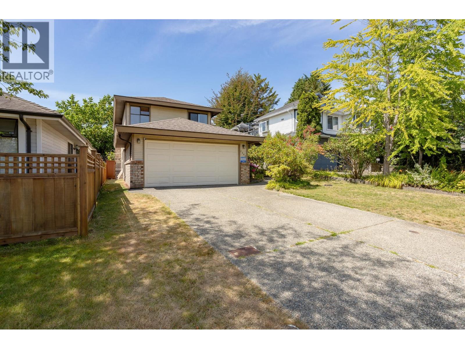 2242 Rampart Place, Port Coquitlam, British Columbia  V3C 5C5 - Photo 2 - R3032234