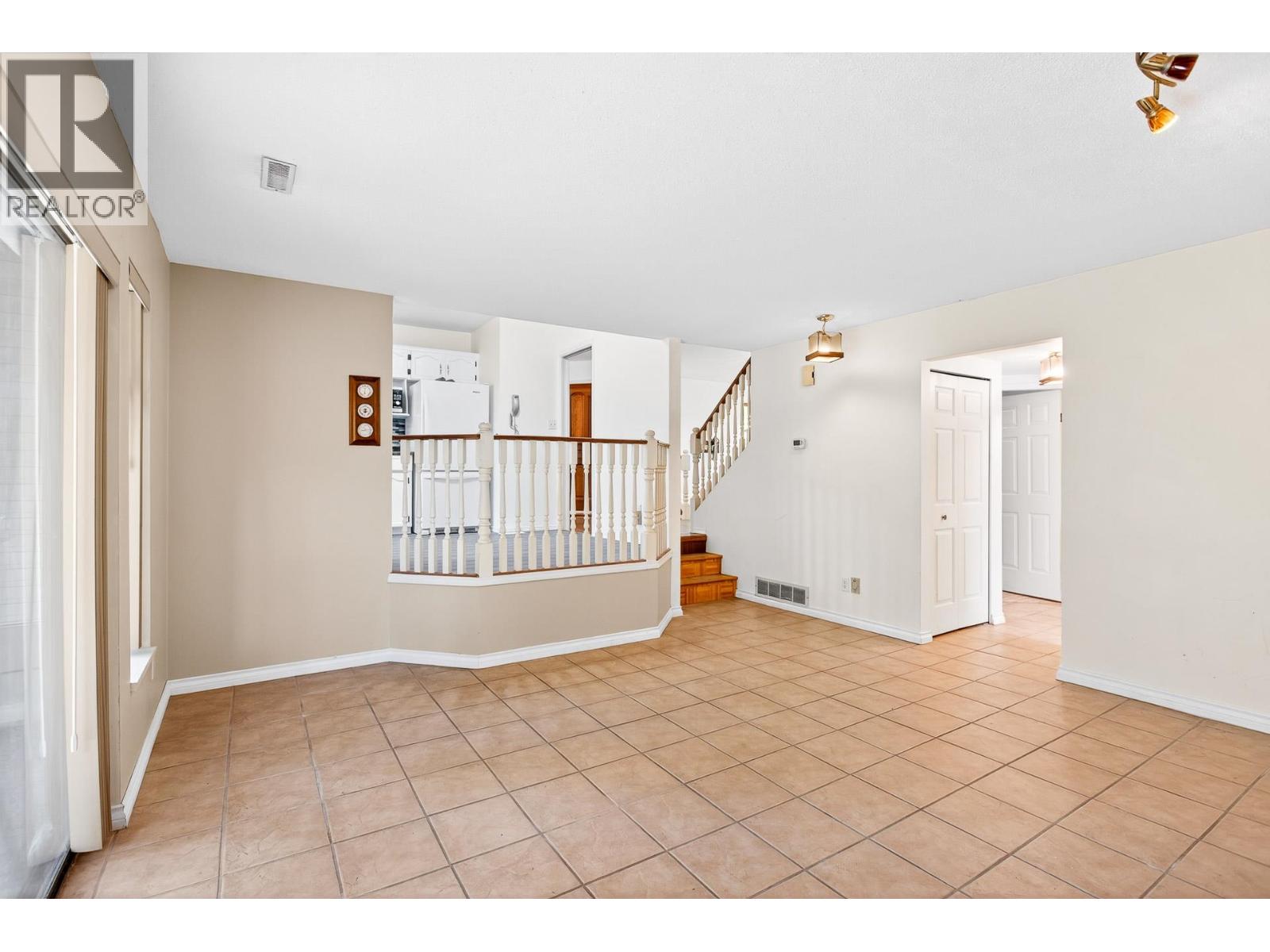 2242 Rampart Place, Port Coquitlam, British Columbia  V3C 5C5 - Photo 25 - R3032234