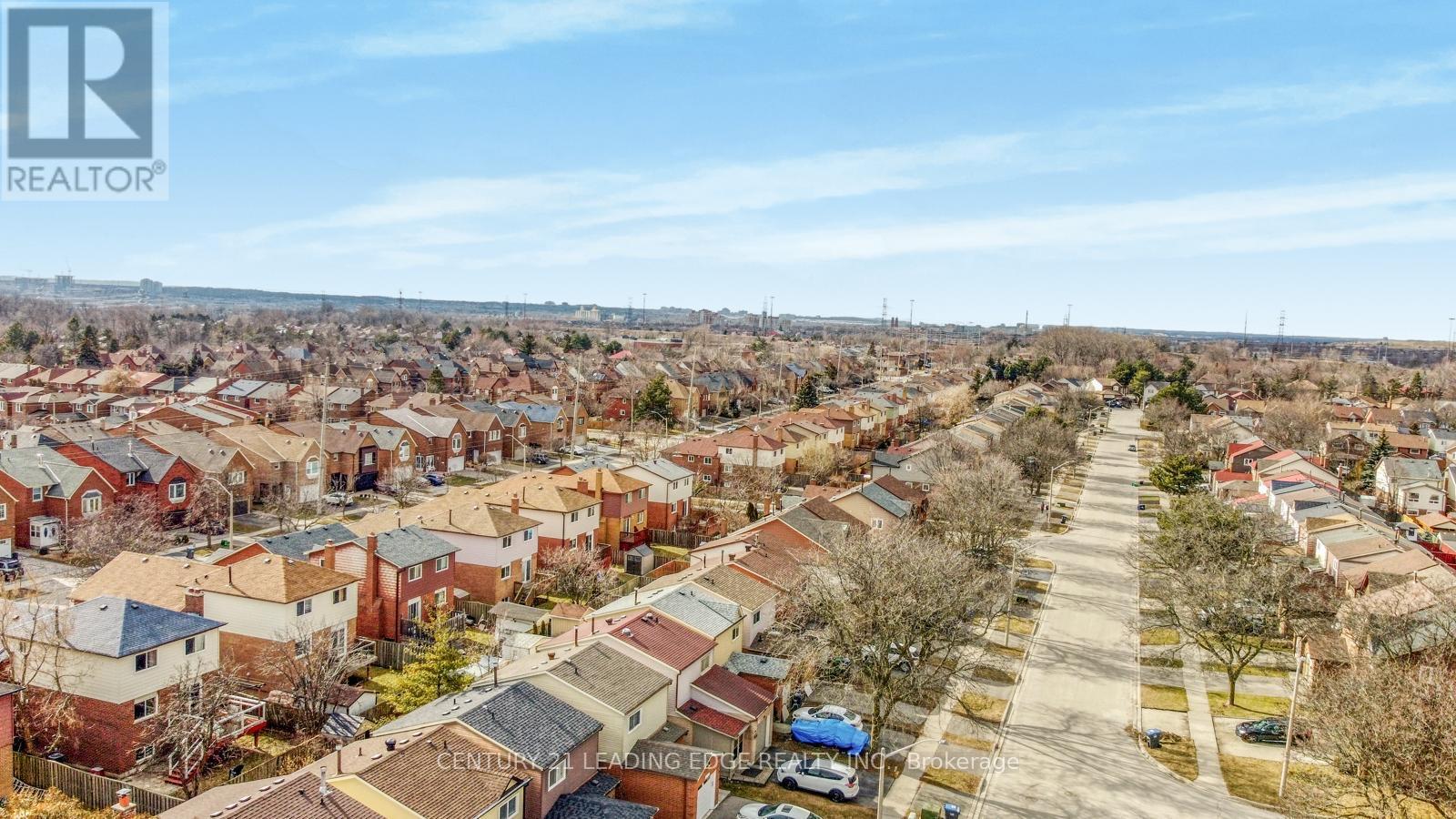 4064 Teakwood Drive, Mississauga, Ontario  L5C 3L5 - Photo 44 - W12465649