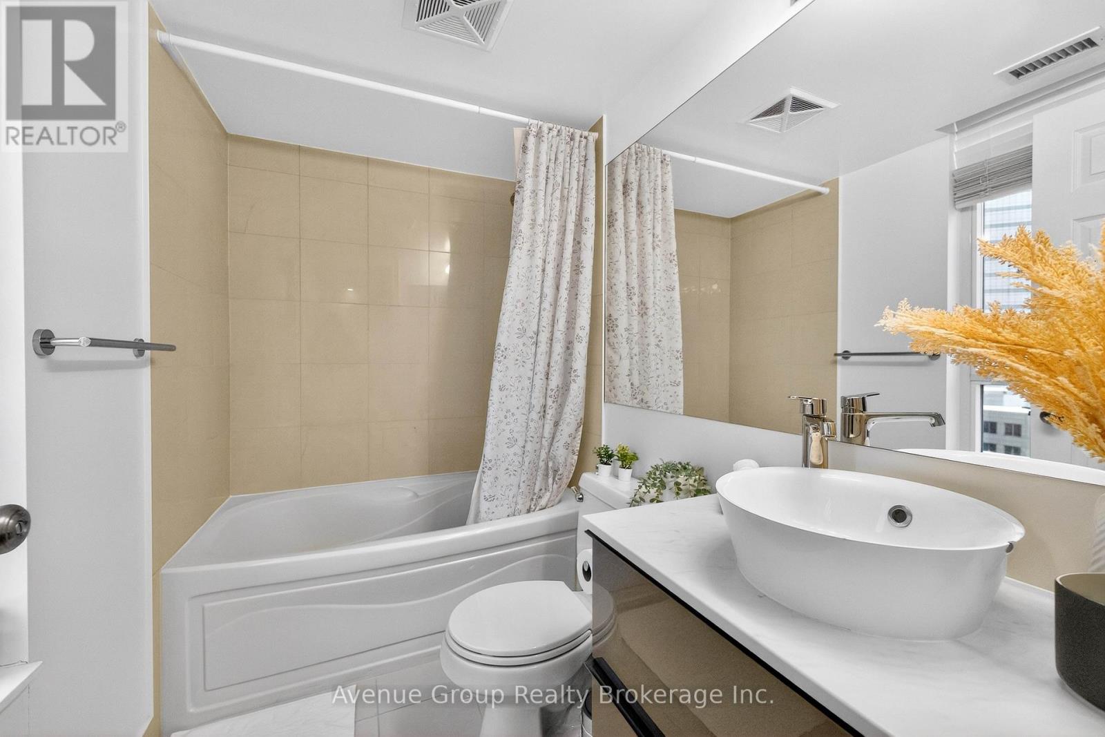 726 - 25 Greenview Avenue, Toronto, Ontario  M2M 0A5 - Photo 18 - C12645304