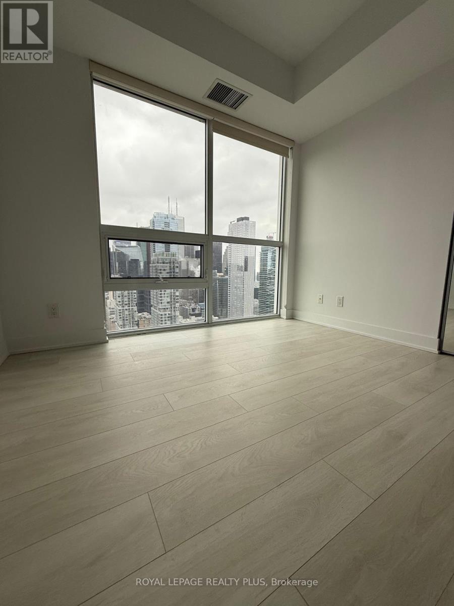 3904 - 318 Richmond Street, Toronto (Waterfront Communities), Ontario  M5V 0B4 - Photo 12 - C12645324