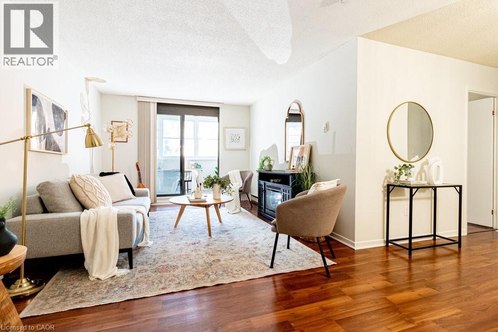 23 MAIN Street Unit# 205, Dundas, Ontario