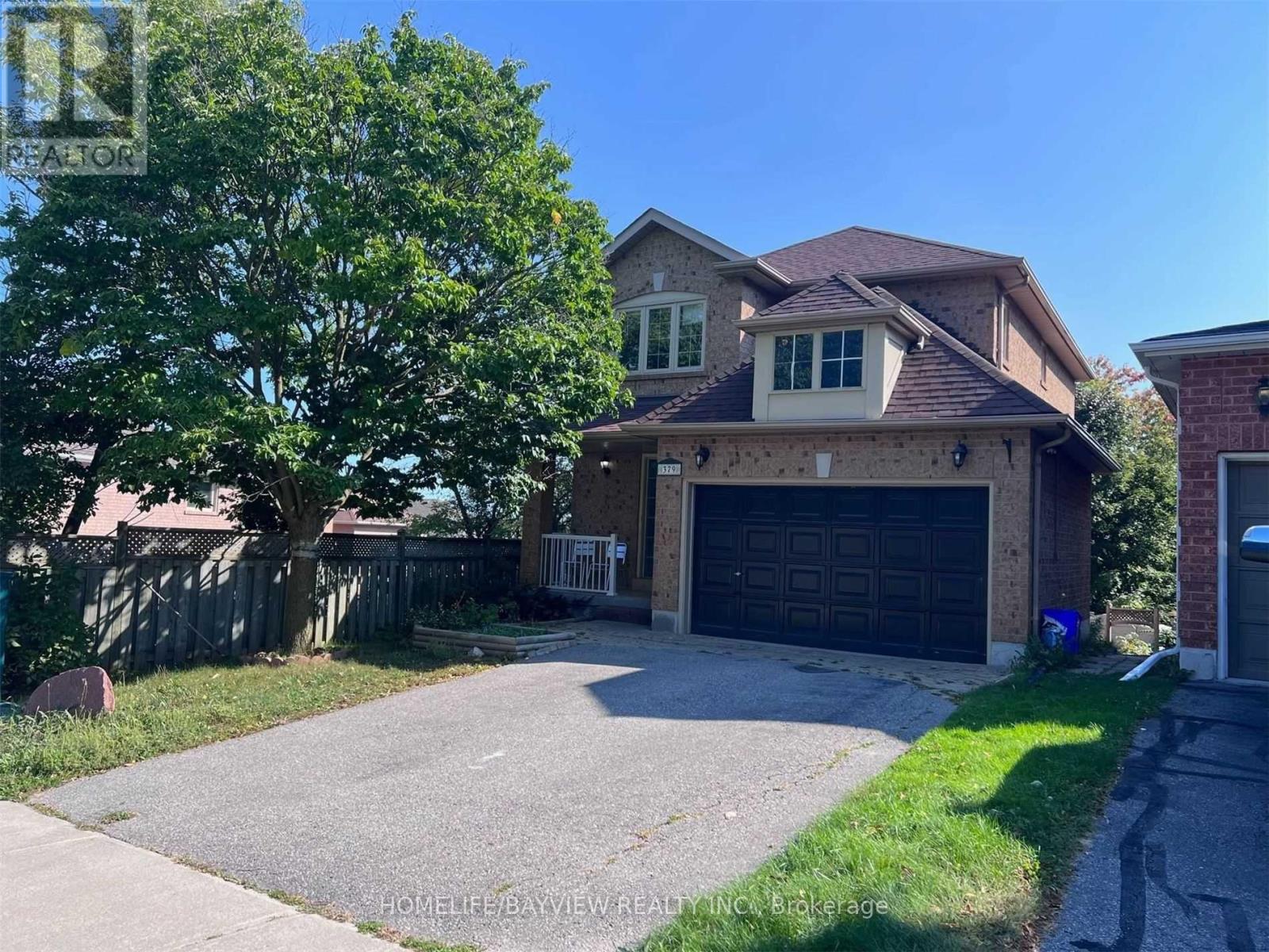 BMNT - 379 CARRUTHERS AVENUE, Newmarket, Ontario