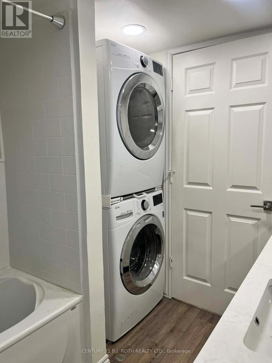 B - 20 Meadowland Avenue, Barrie, Ontario  L4N 2Y4 - Photo 10 - S12645326