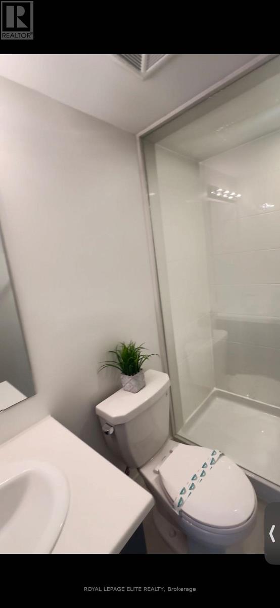 7 - 3546 Colonial Drive, Mississauga, Ontario  L5L 0C1 - Photo 4 - W12645322