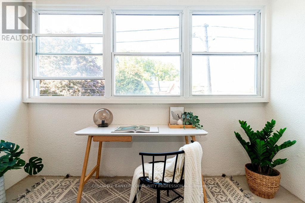 205 - 23 Main Street, Hamilton, Ontario  L9H 2P7 - Photo 11 - X12613822