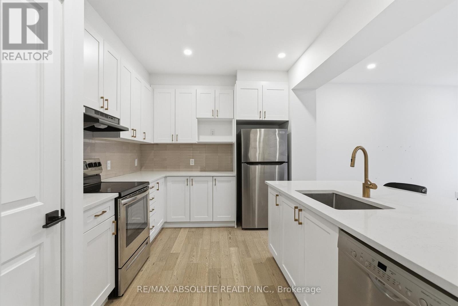 289 Anyolite Private, Ottawa, Ontario  K2J 6P5 - Photo 7 - X12603764