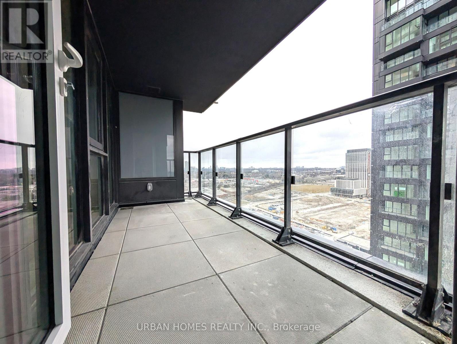 2012 - 1 Quarrington Lane, Toronto, Ontario  M3C 0S4 - Photo 10 - C12645338