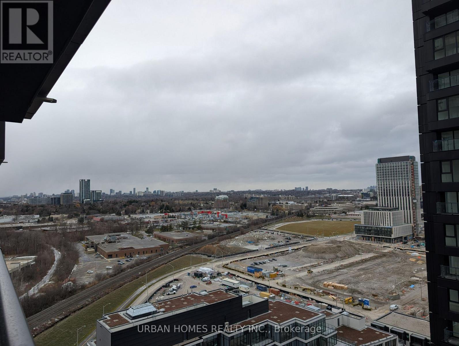 2012 - 1 Quarrington Lane, Toronto, Ontario  M3C 0S4 - Photo 11 - C12645338