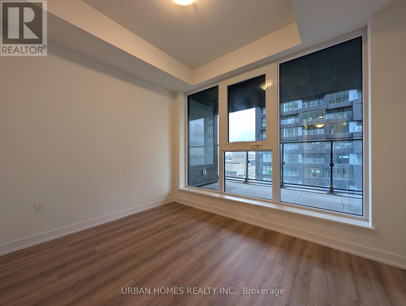 2012 - 1 Quarrington Lane, Toronto, Ontario  M3C 0S4 - Photo 13 - C12645338