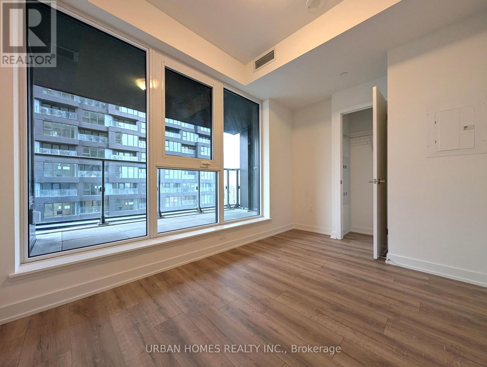 2012 - 1 Quarrington Lane, Toronto, Ontario  M3C 0S4 - Photo 16 - C12645338