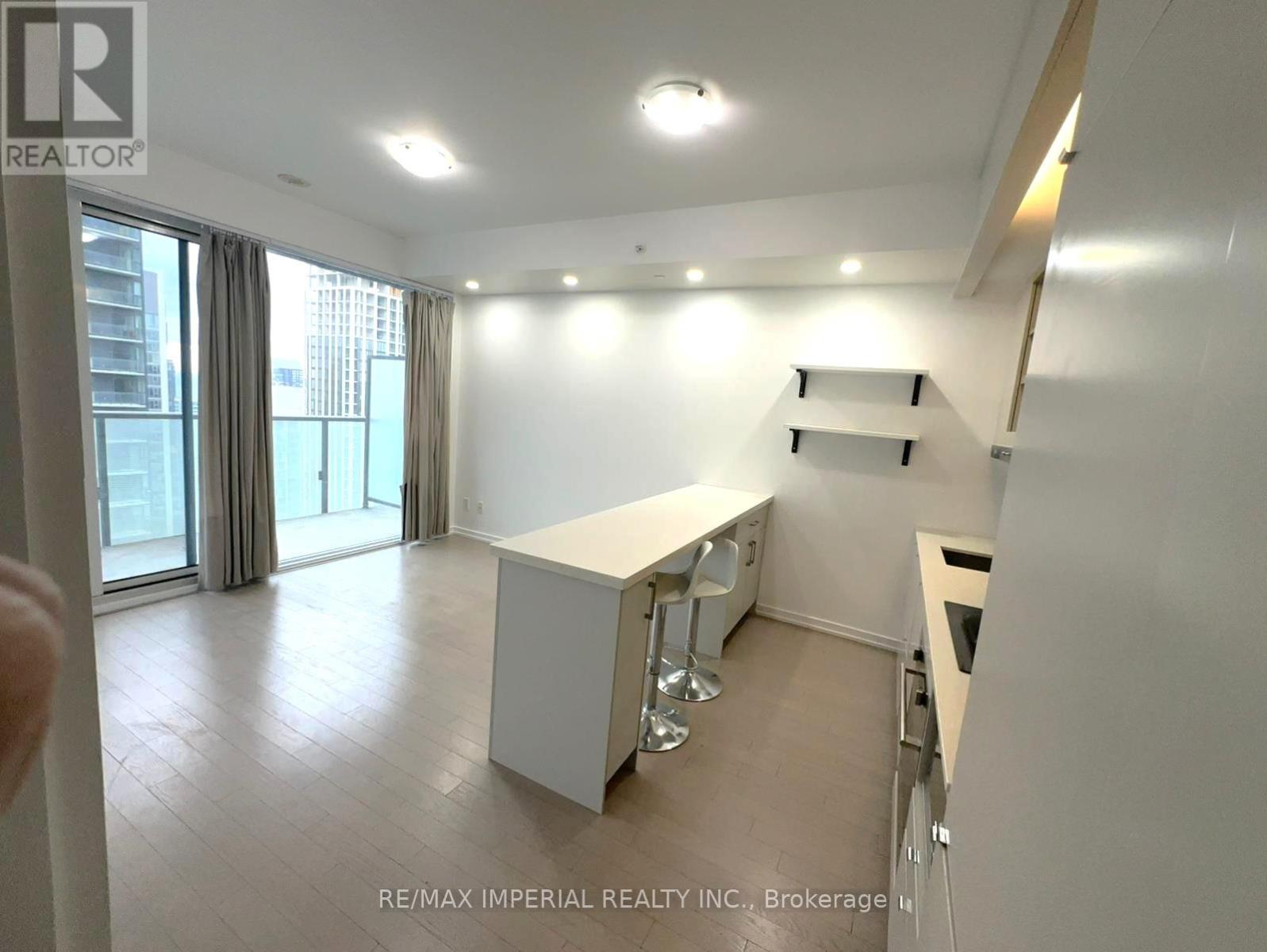 4007 - 101 Peter Street W, Toronto, Ontario  M5V 0G6 - Photo 3 - C12645340