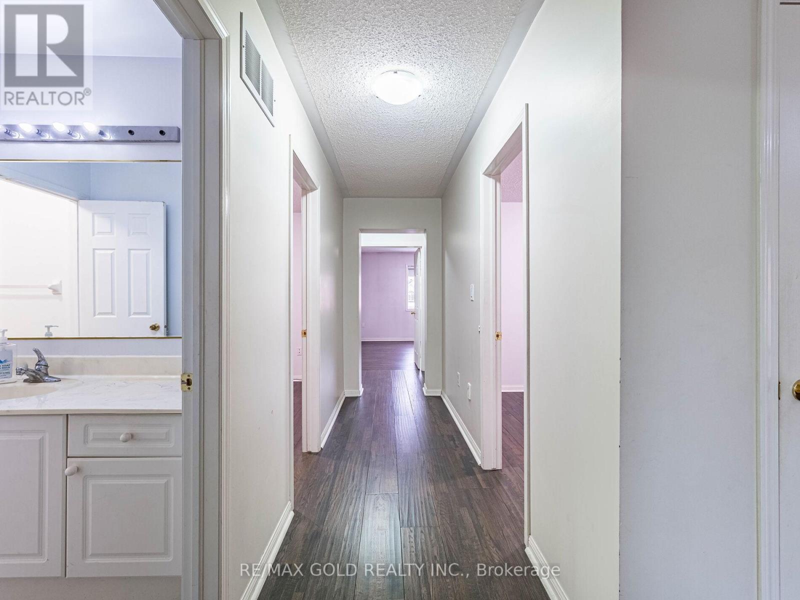 42 Zimmer Street, Brampton, Ontario  L6S 6L9 - Photo 22 - W12638928