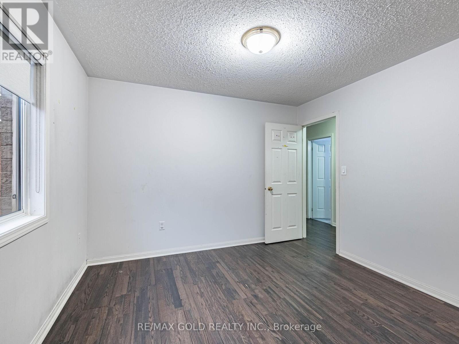 42 Zimmer Street, Brampton, Ontario  L6S 6L9 - Photo 25 - W12638928