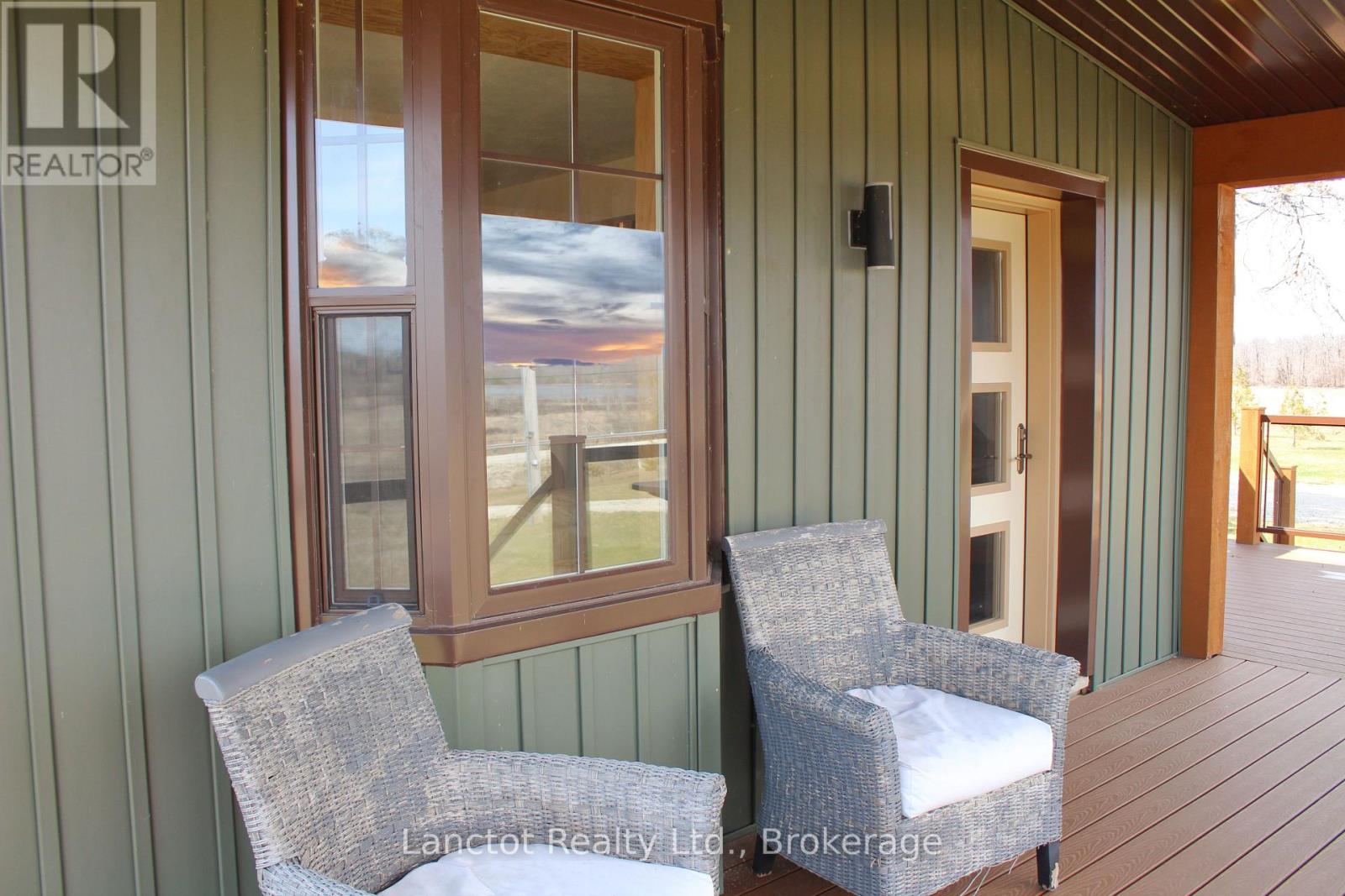 402558 Grey Road 17, Georgian Bluffs, Ontario  N0H 2T0 - Photo 22 - X12398656