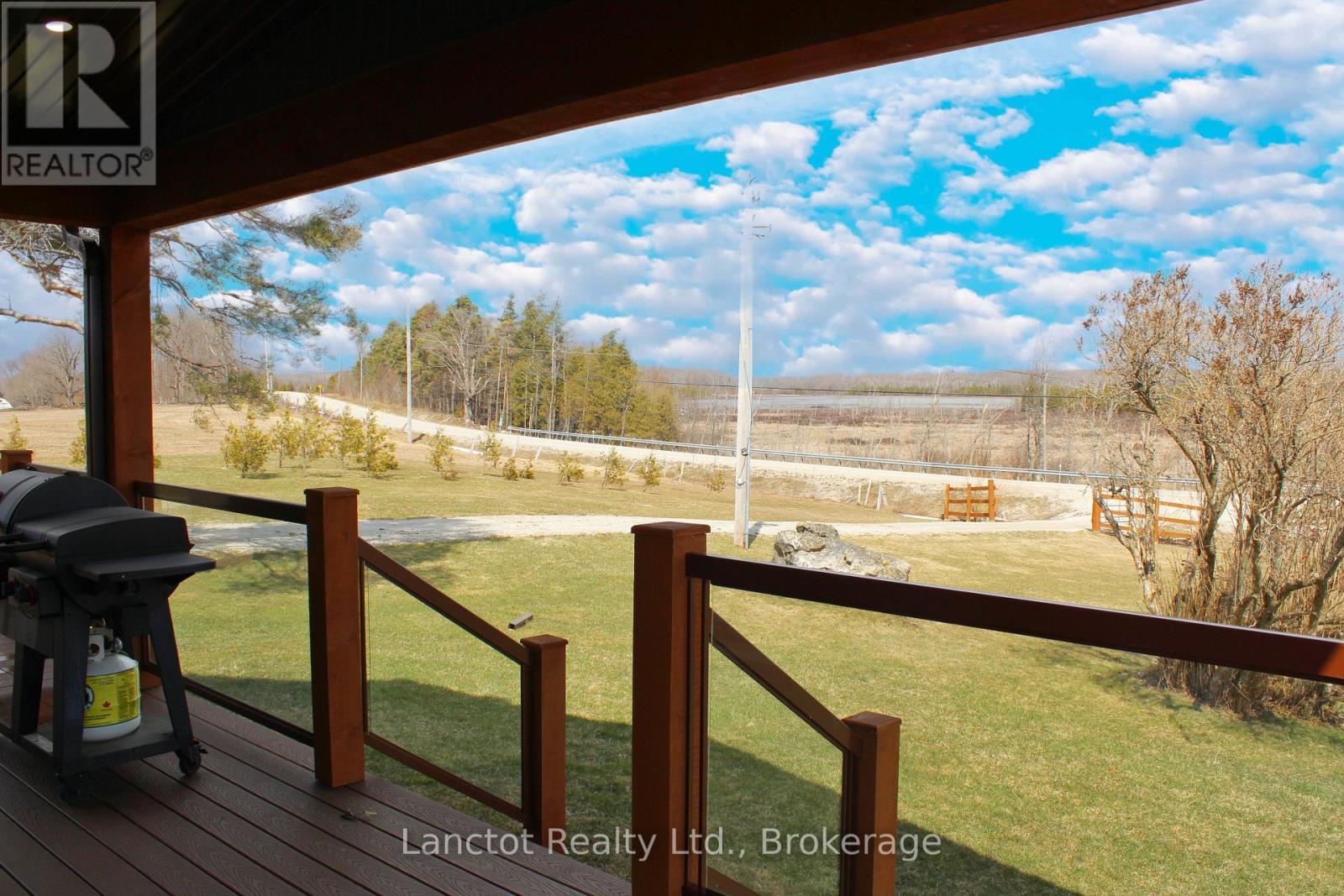 402558 Grey Road 17, Georgian Bluffs, Ontario  N0H 2T0 - Photo 23 - X12398656