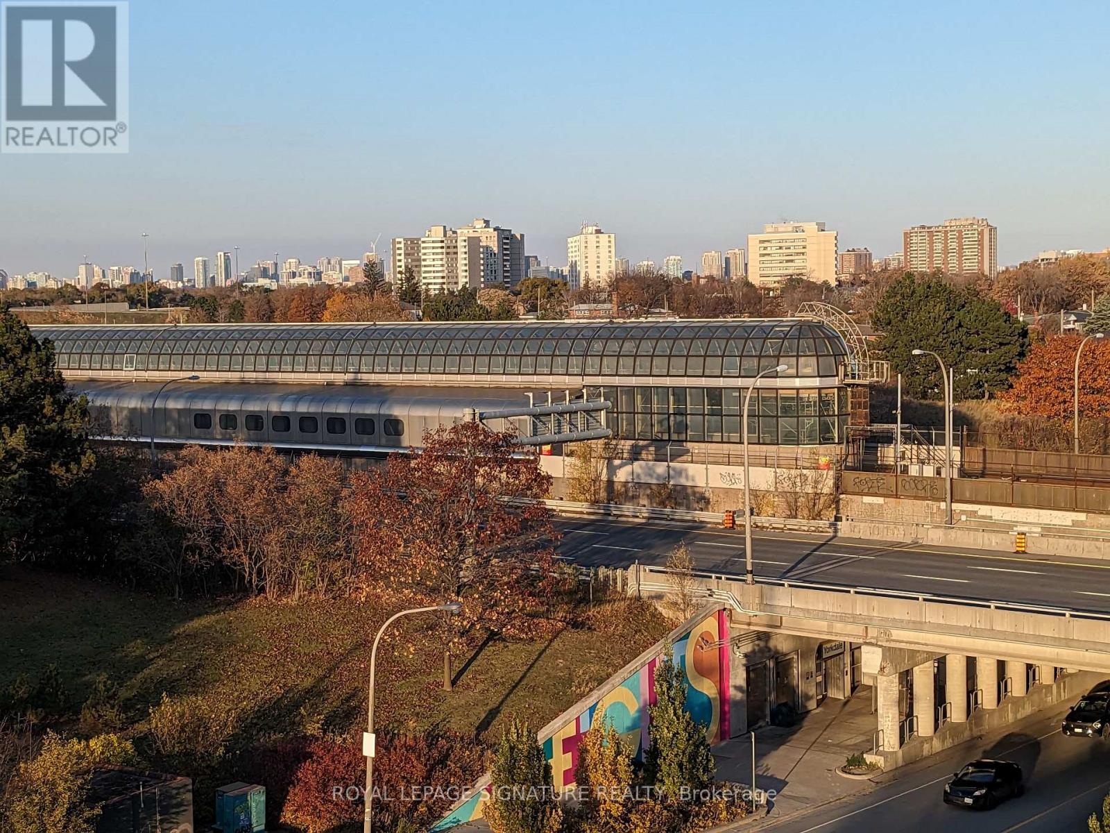 714 - 160 Flemington Road, Toronto, Ontario  M6A 2P4 - Photo 6 - W12645334