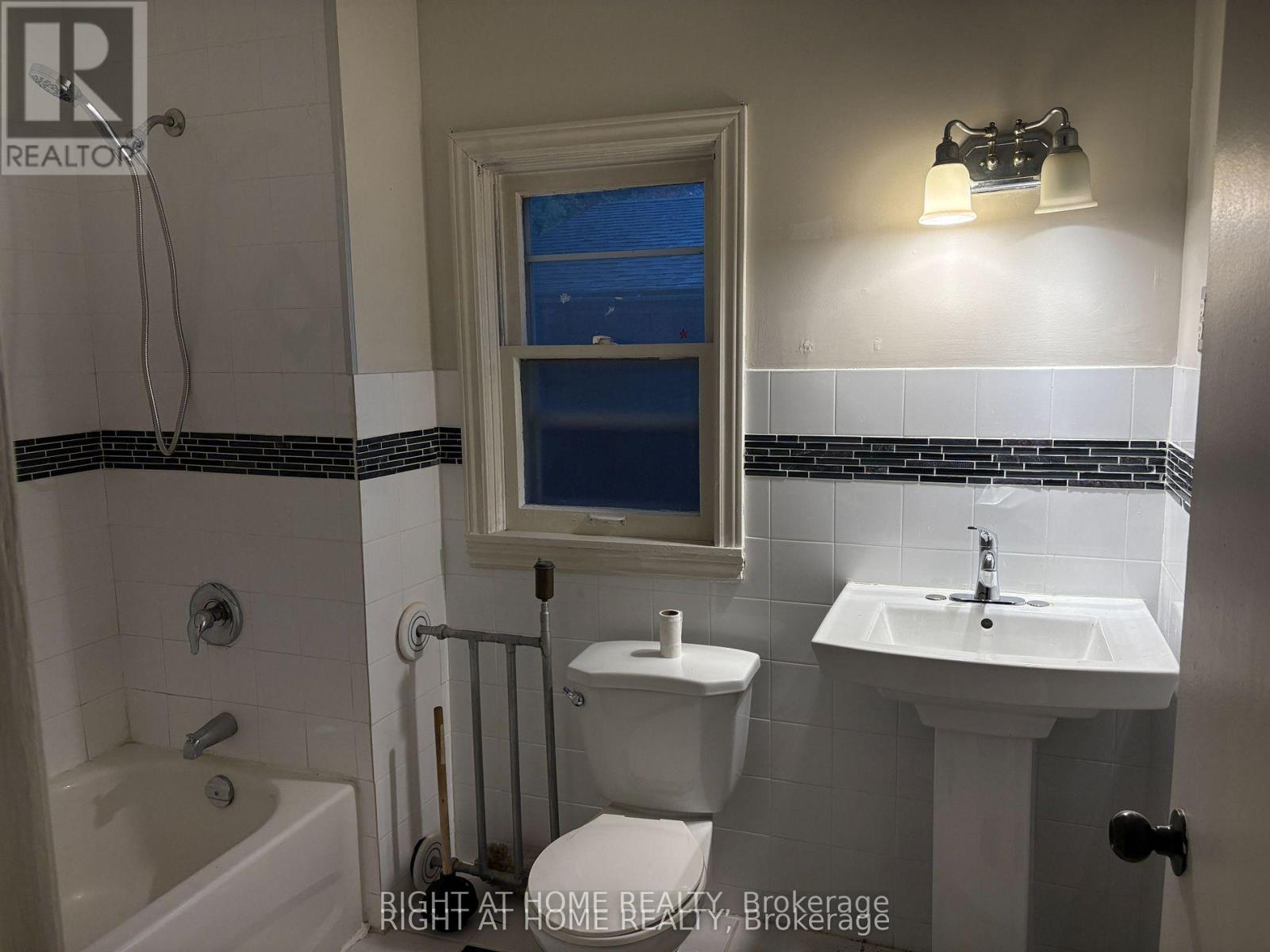 779 Indian Road, Mississauga, Ontario  L5H 1R4 - Photo 4 - W12645344