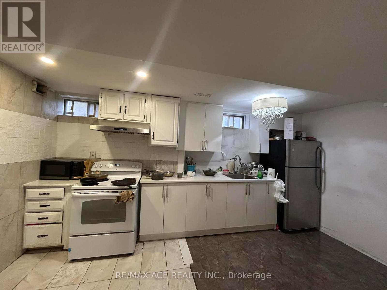 Bsmt - 161 Heale Avenue, Toronto, Ontario  M1N 3Y2 - Photo 5 - E12644020