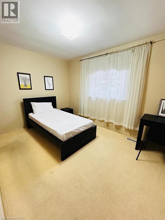 402 Lakeview Drive, Waterloo, Ontario  N2L 4Z6 - Photo 8 - 40794068