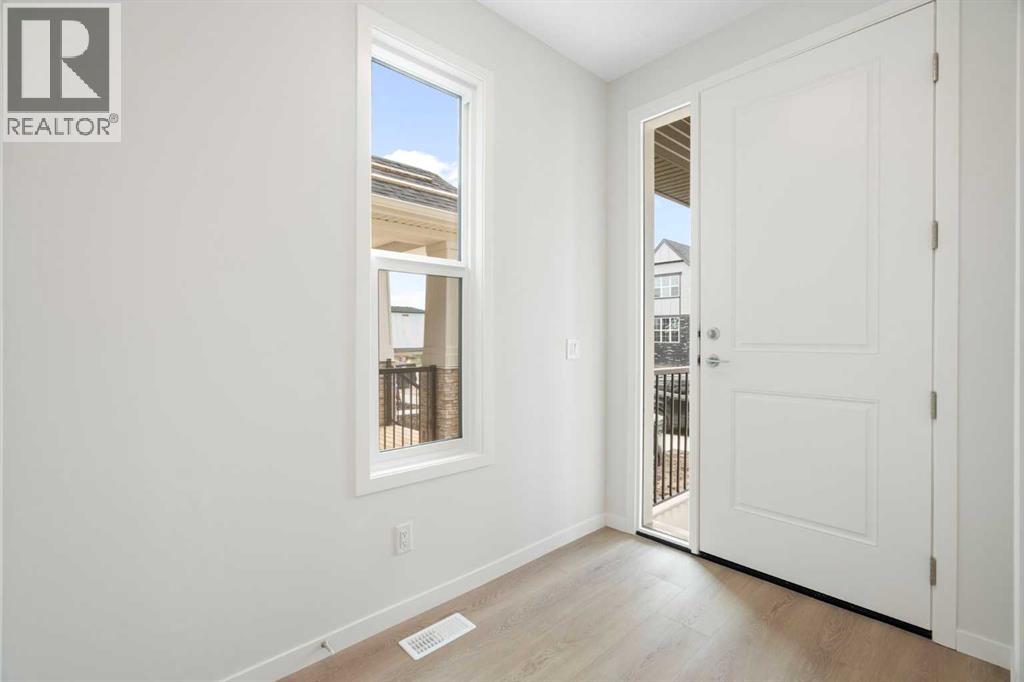 135 Creekview Gardens Sw, Calgary, Alberta  T2X 5X7 - Photo 2 - A2267959