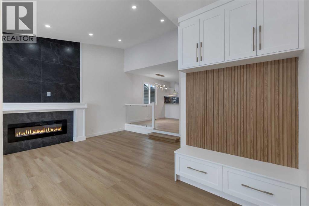 19 Cedargrove Place Sw, Calgary, Alberta  T2W 4T8 - Photo 3 - A2273303