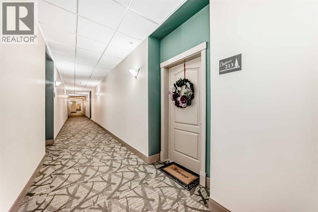 213, 10 Discovery Ridge Close Sw, Calgary, Alberta  T3H 5X3 - Photo 6 - A2275245