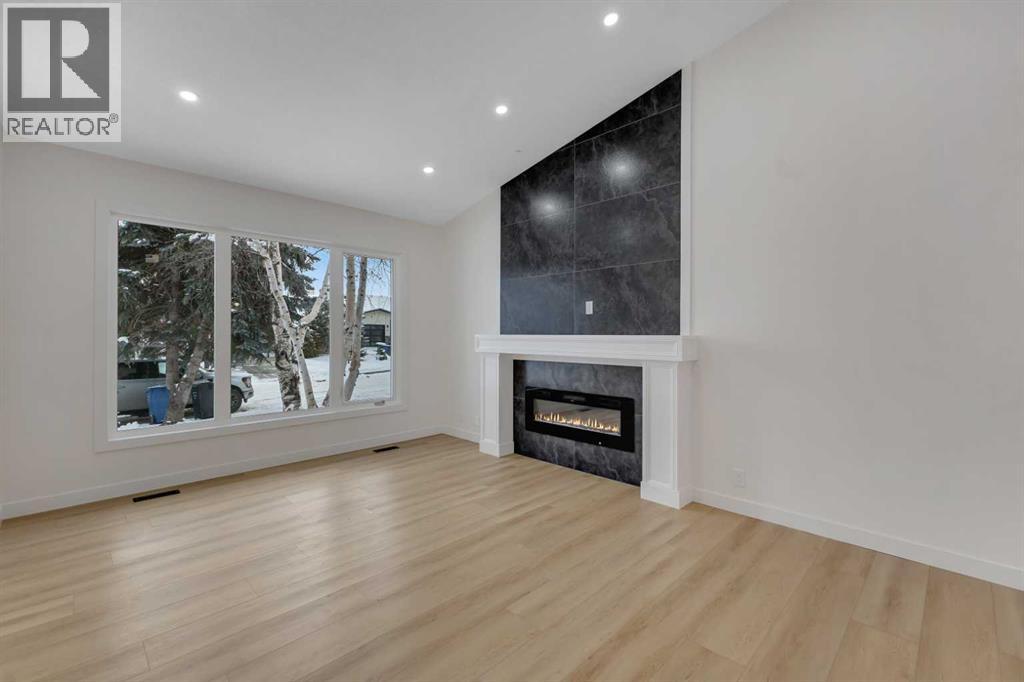 19 Cedargrove Place Sw, Calgary, Alberta  T2W 4T8 - Photo 8 - A2273303