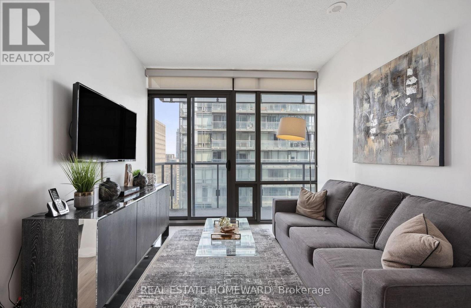 2501 - 38 Grenville Street, Toronto, Ontario  M4Y 1A5 - Photo 2 - C12645354