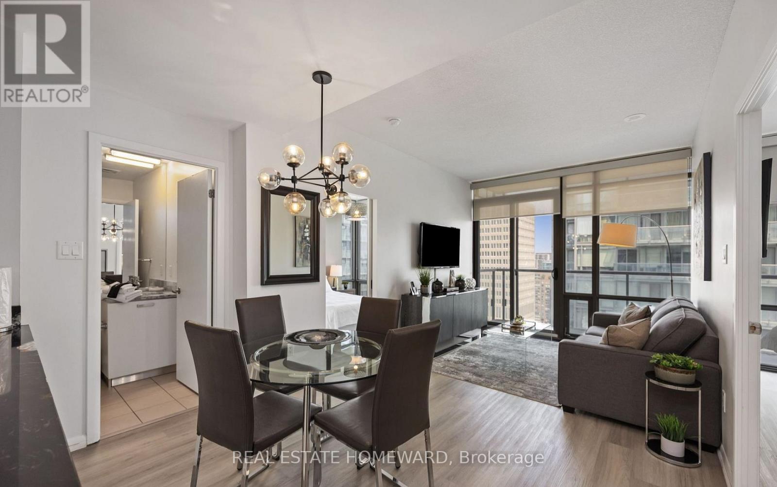 2501 - 38 Grenville Street, Toronto, Ontario  M4Y 1A5 - Photo 3 - C12645354