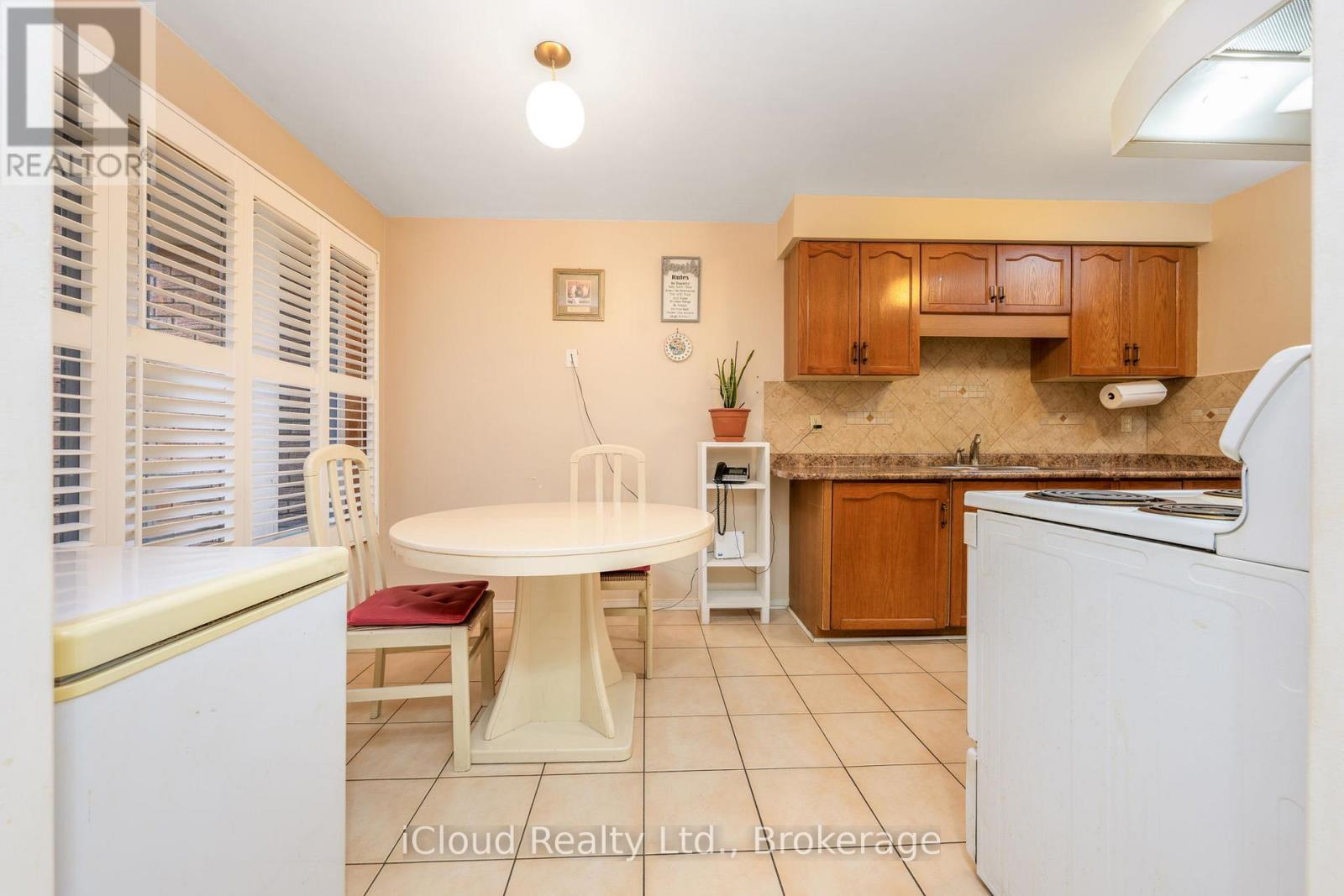 66 Dutch Crescent, Brampton, Ontario  L6Y 3X1 - Photo 13 - W12645348