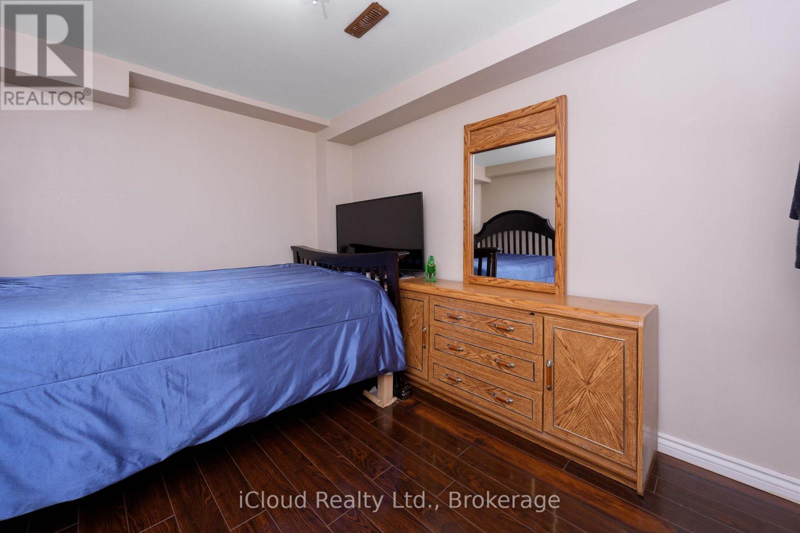 66 Dutch Crescent, Brampton, Ontario  L6Y 3X1 - Photo 30 - W12645348