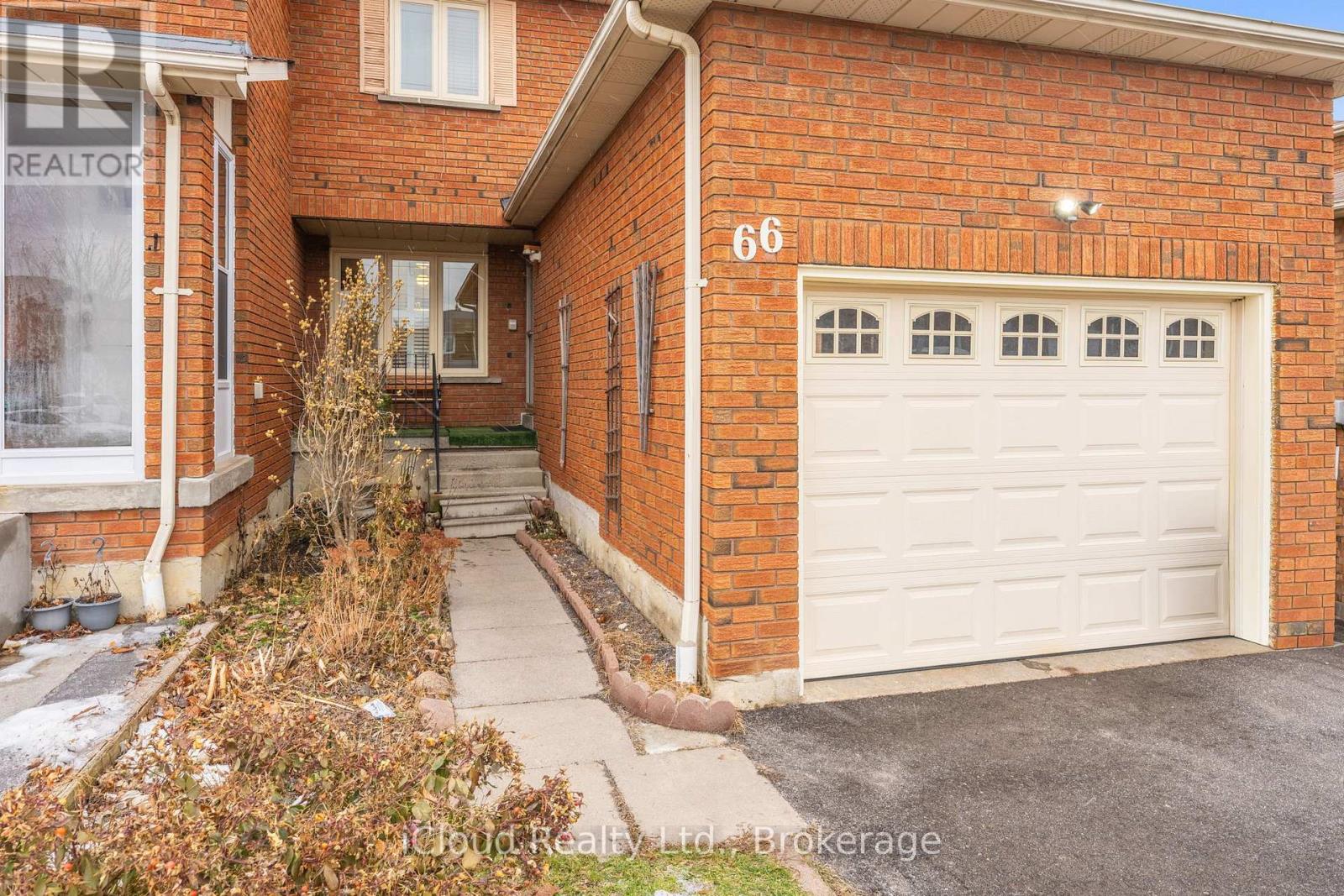 66 Dutch Crescent, Brampton, Ontario  L6Y 3X1 - Photo 4 - W12645348