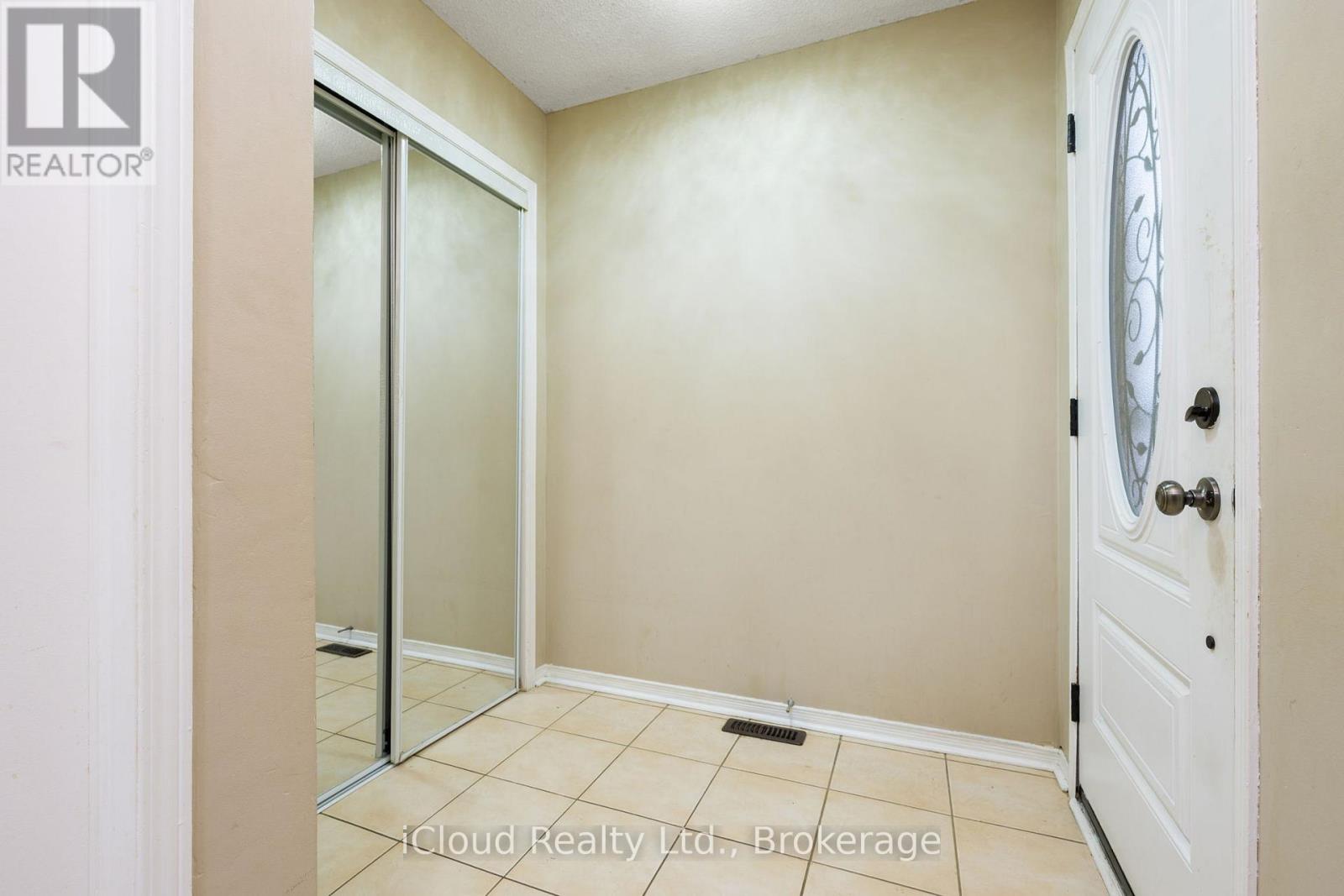 66 Dutch Crescent, Brampton, Ontario  L6Y 3X1 - Photo 8 - W12645348