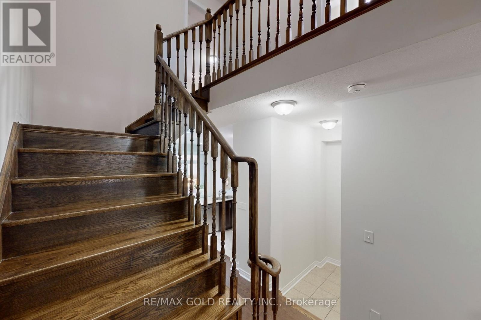 62 Pennycross Crescent, Brampton, Ontario  L7A 4M1 - Photo 23 - W12645360