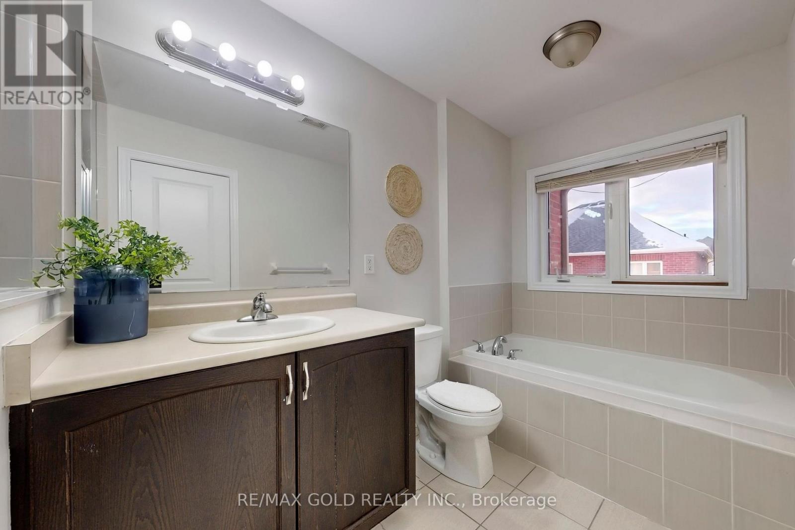 62 Pennycross Crescent, Brampton, Ontario  L7A 4M1 - Photo 28 - W12645360