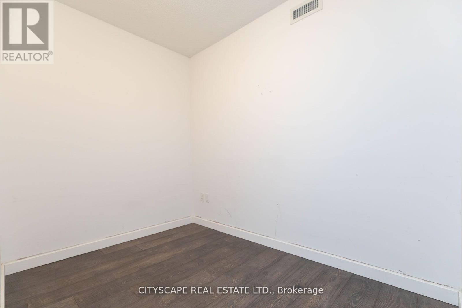 1905 - 1420 Dupont Street, Toronto, Ontario  M6H 0C2 - Photo 7 - W12645362