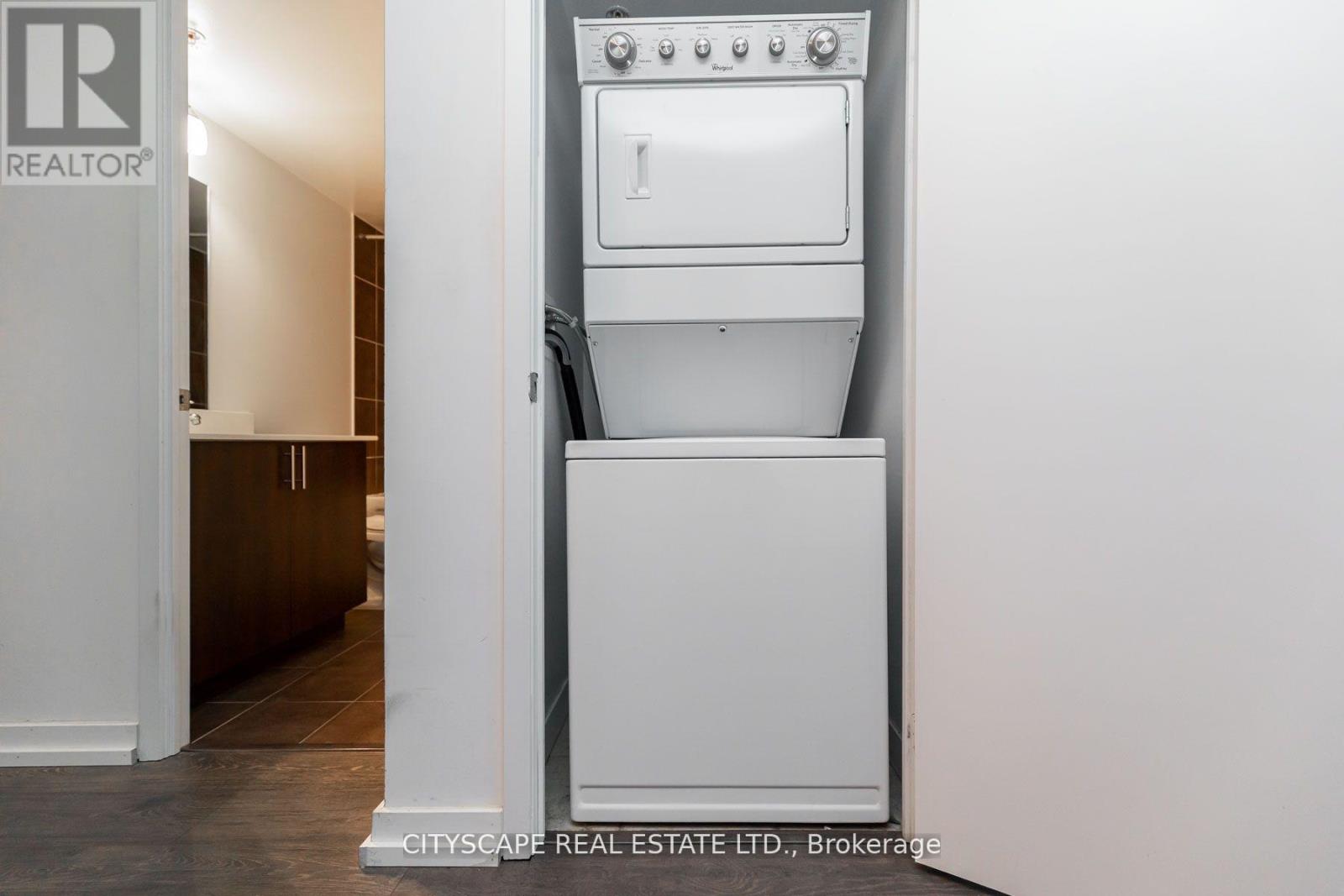 1905 - 1420 Dupont Street, Toronto, Ontario  M6H 0C2 - Photo 9 - W12645362