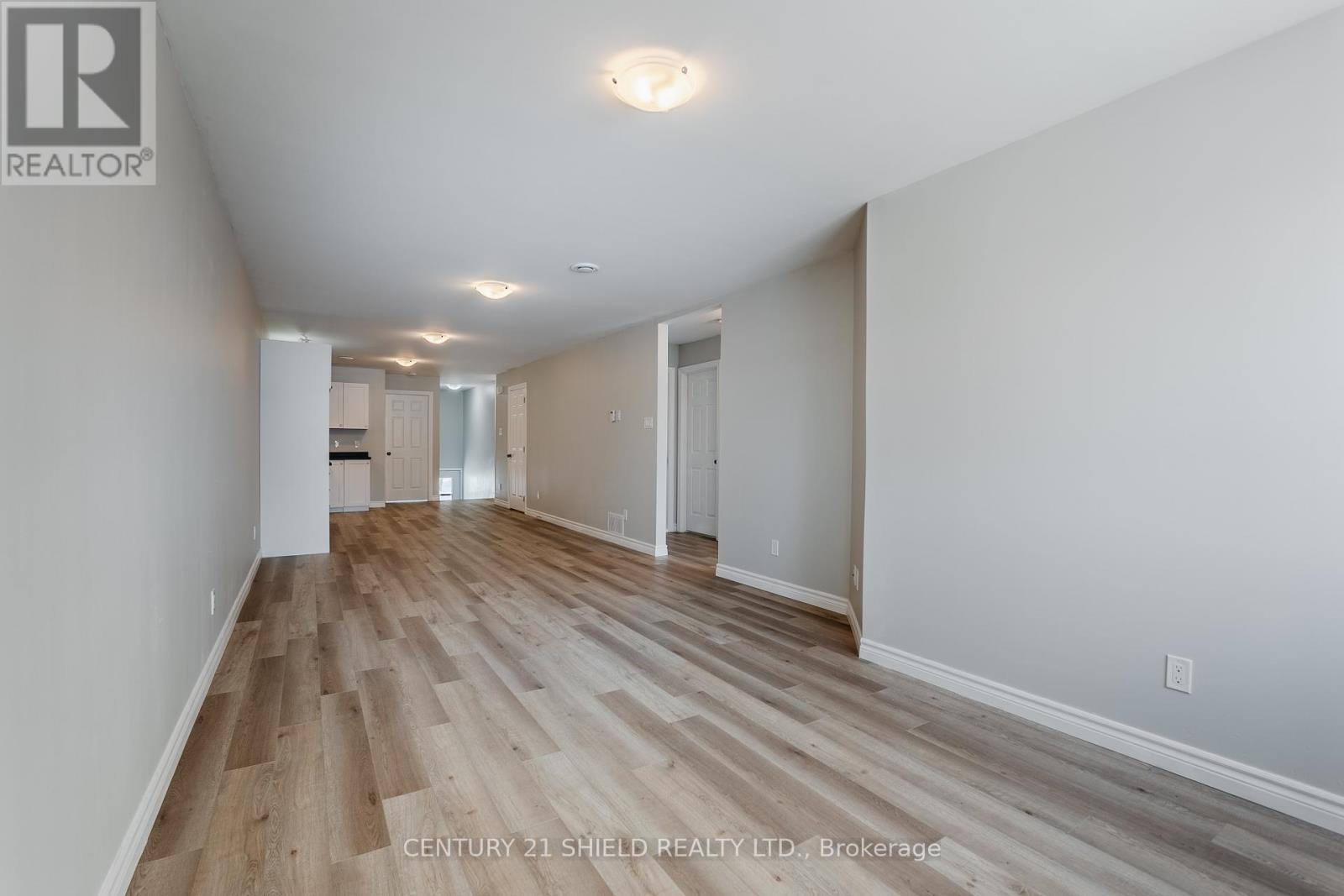 26 George Street, North Stormont, Ontario  K0C 1K0 - Photo 8 - X12645380