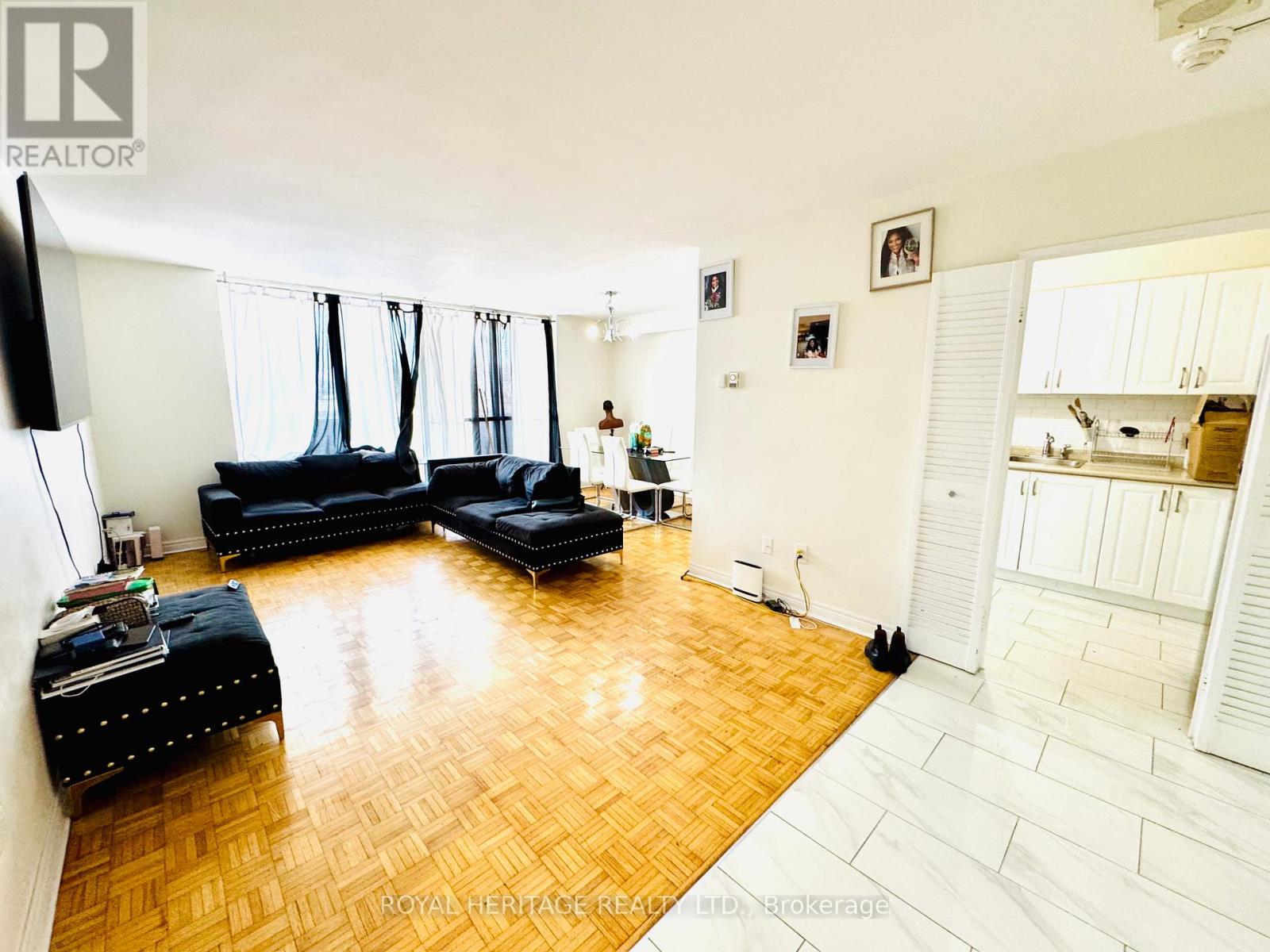 314 - 1 Massey Square, Toronto, Ontario  M4C 5L4 - Photo 5 - E12645374