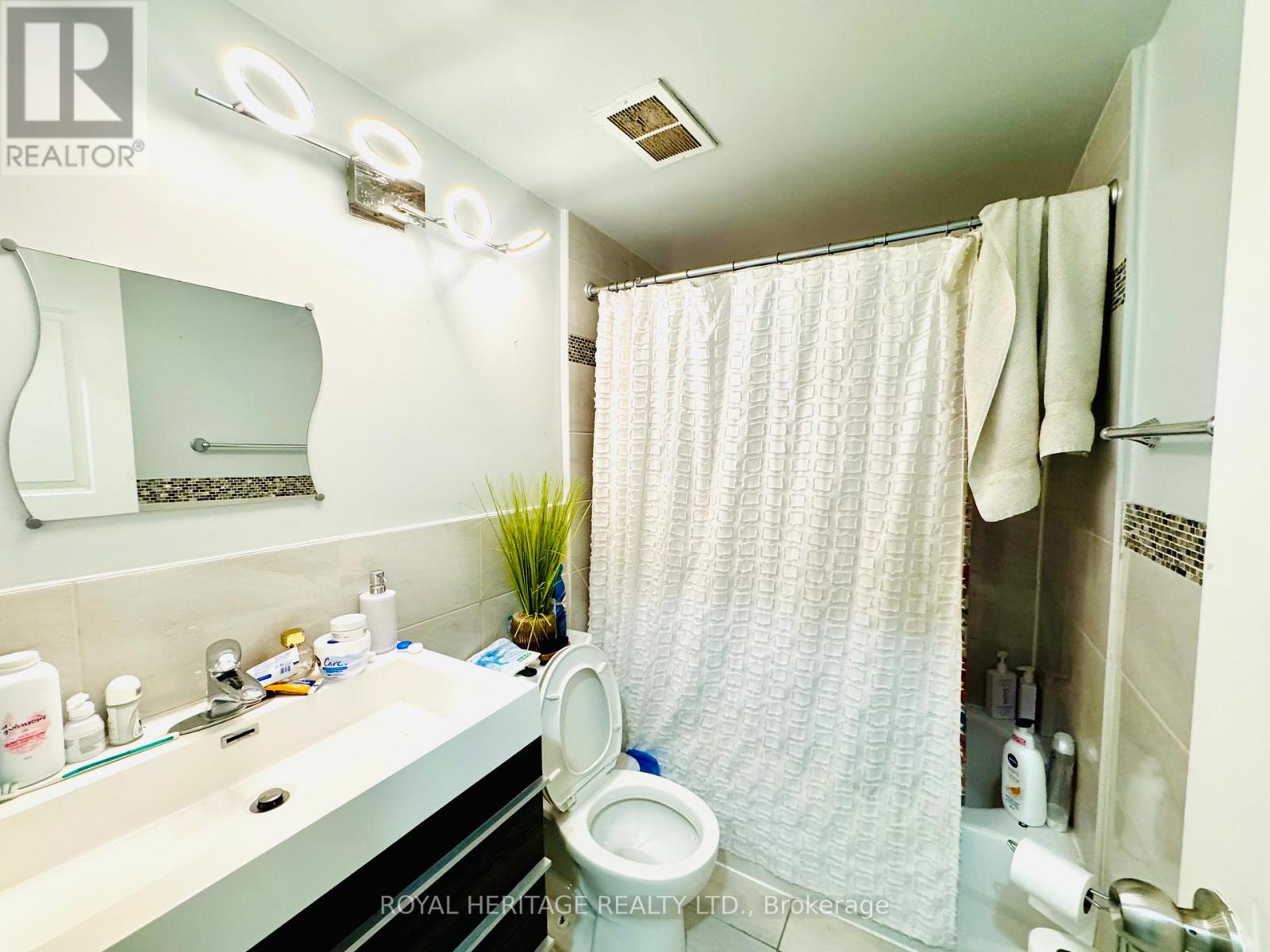 314 - 1 Massey Square, Toronto, Ontario  M4C 5L4 - Photo 9 - E12645374