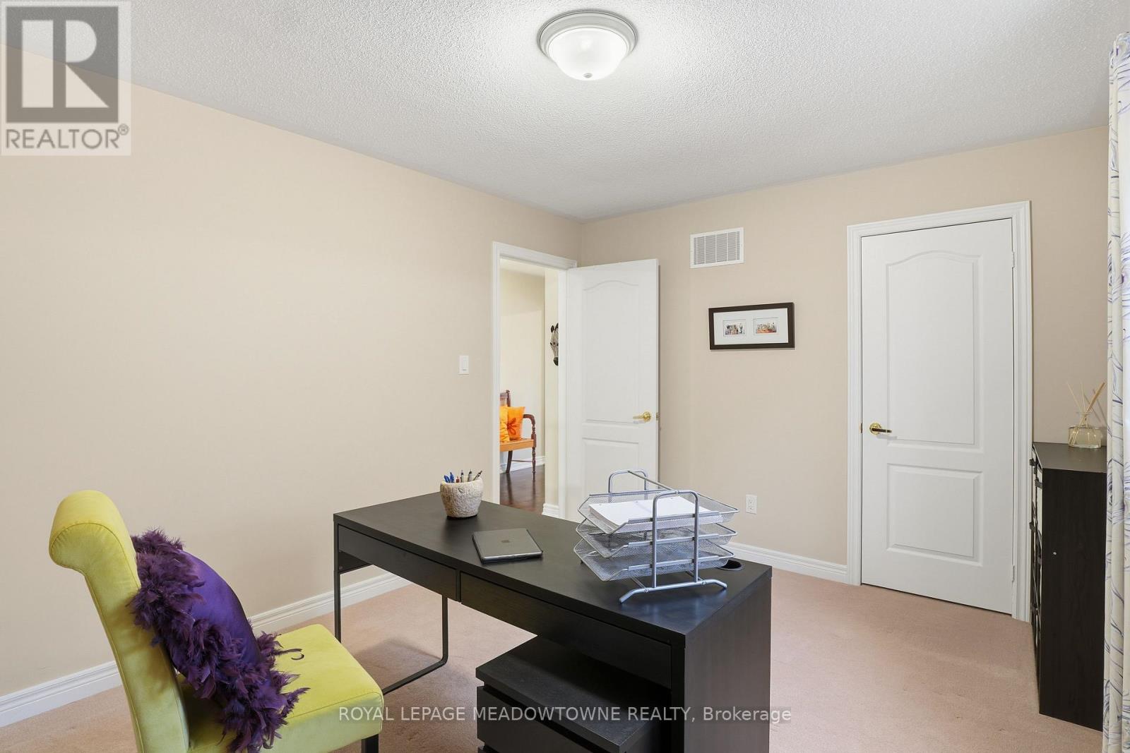 633 Wettlaufer Terrace, Milton, Ontario  L9T 8N1 - Photo 29 - W12604070