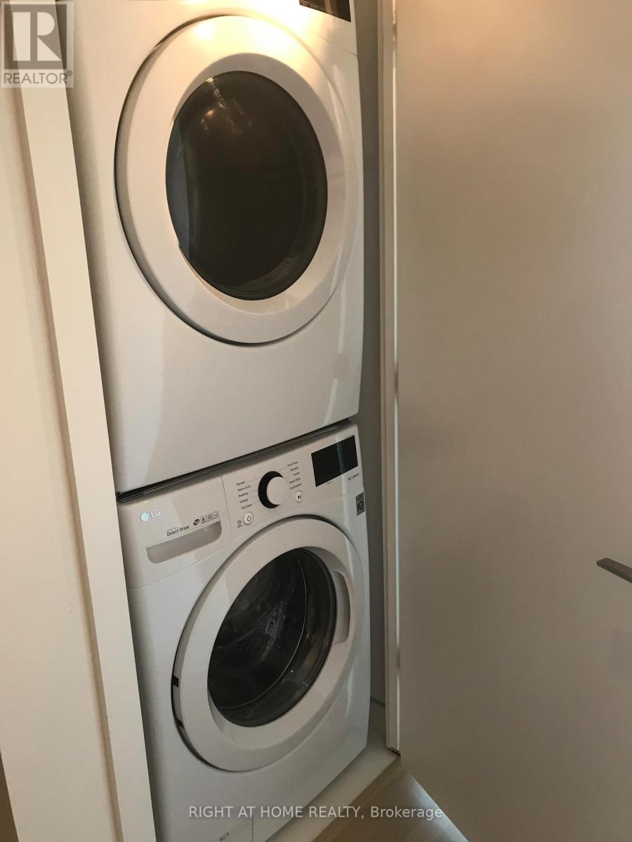 705 - 203 Catherine Street, Ottawa, Ontario  K2P 1J5 - Photo 11 - X12436351