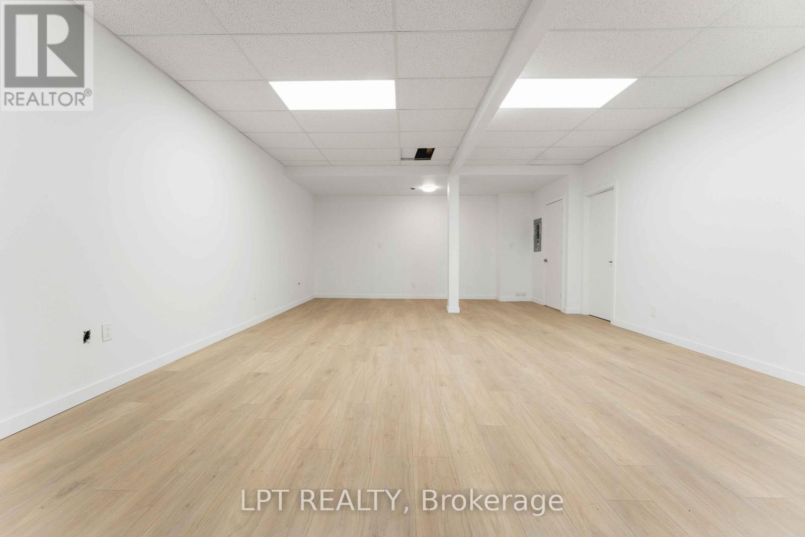 12 - 81 Auriga Drive, Ottawa, Ontario  K2E 7Y5 - Photo 10 - X12645402